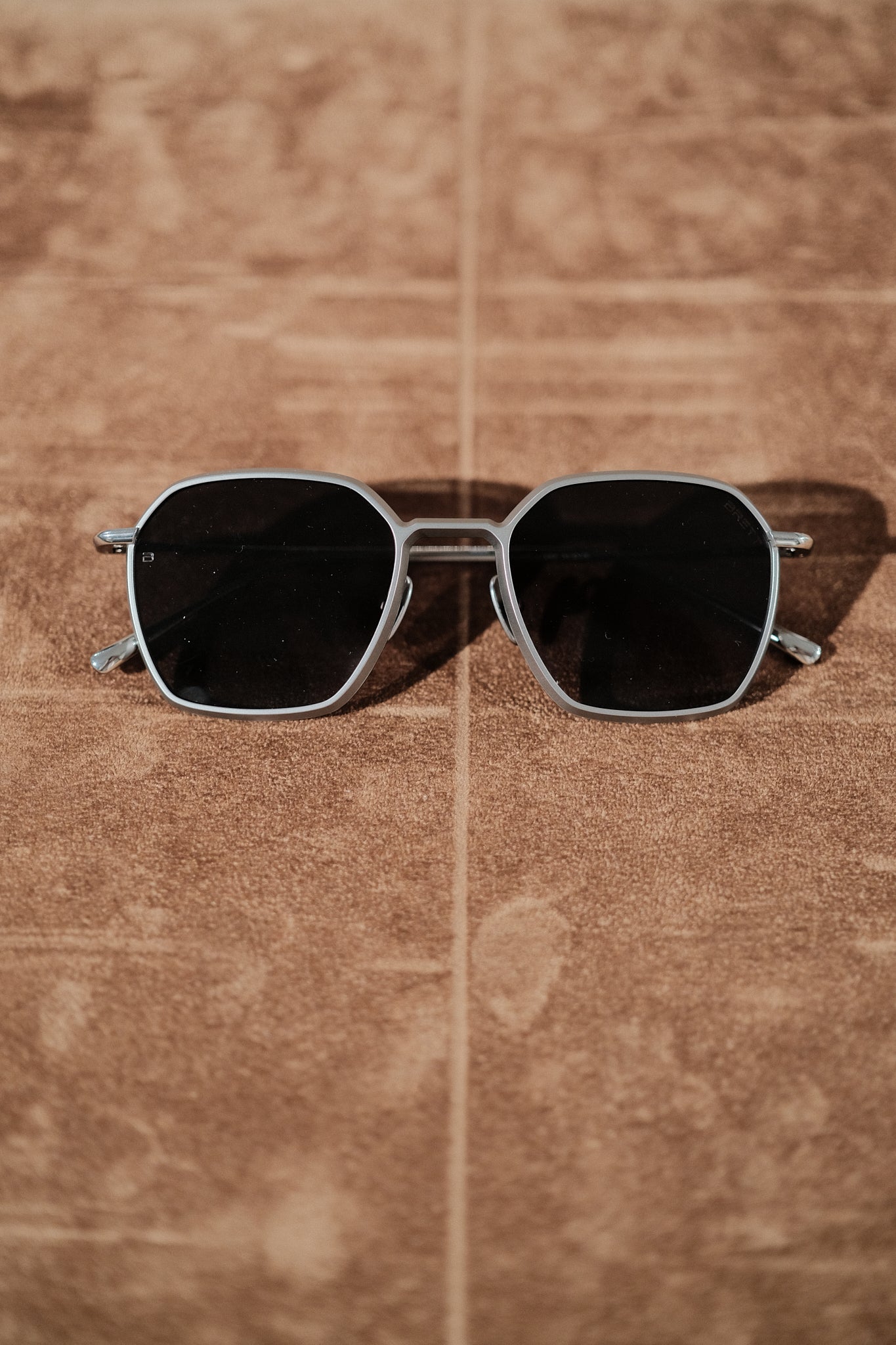 Virgil Sun - C02 - Argent