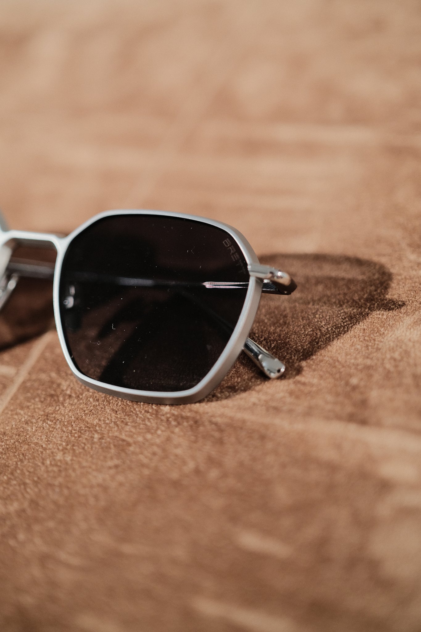 Virgil Sun - C02 - Argent