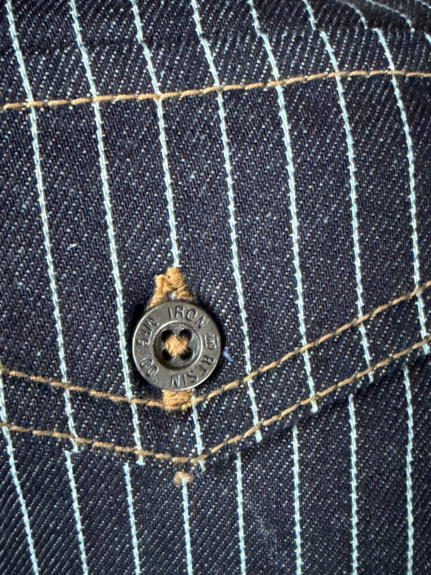 DOGTOWN STRIPED DENIM SHIRT